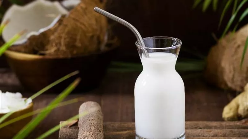 طريقة عمل مشروب السوبيا بطعم جوز الهند مثل الجاهز