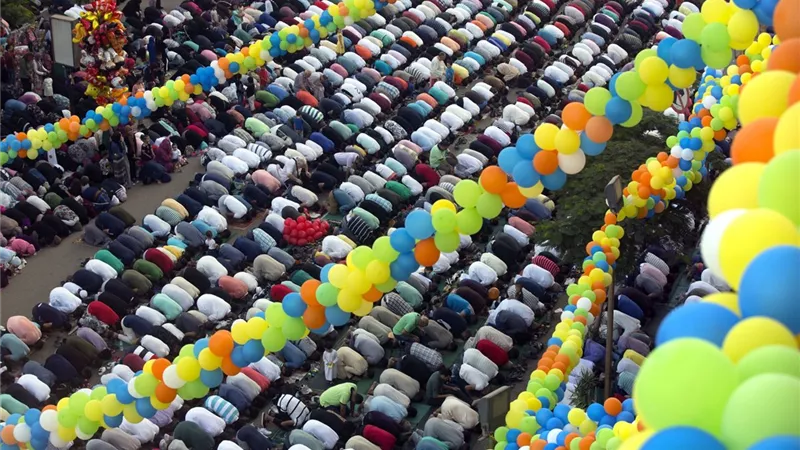 تعرف على موعد وتوقيت صلاة عيد الفطر المبارك وعدد أيام الأجازة