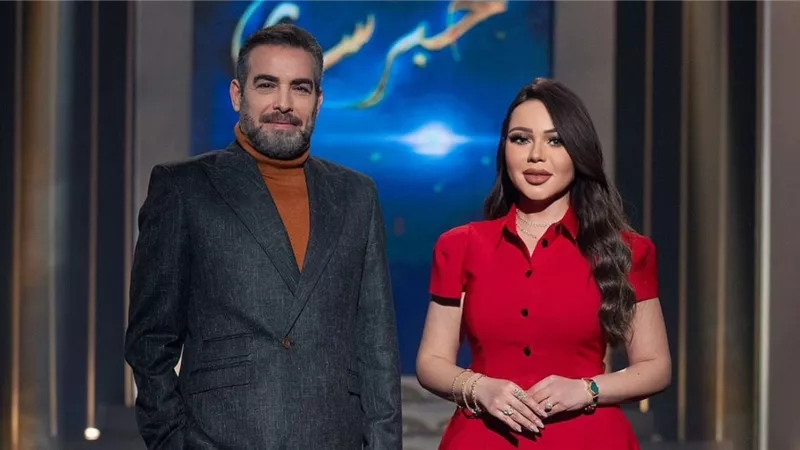 أحمد عبد العزيز يعلق على ارتداء رانيا يوسف بدلة رقص في «جريمة منتصف الليل»