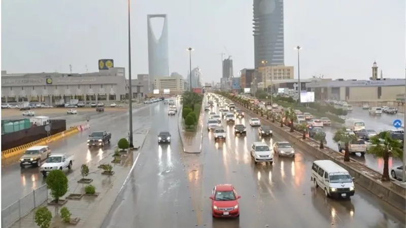 أمطار غزيرة على السعودية في هذه المناطق خلال الساعات المقبلة