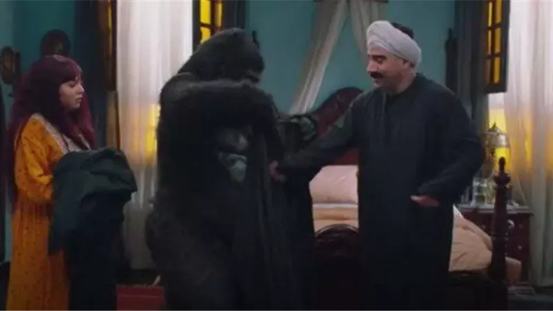 الكبير أوي الحلقة 22 | أجواء رومانسية بين أحمد مكي والغوريلا
