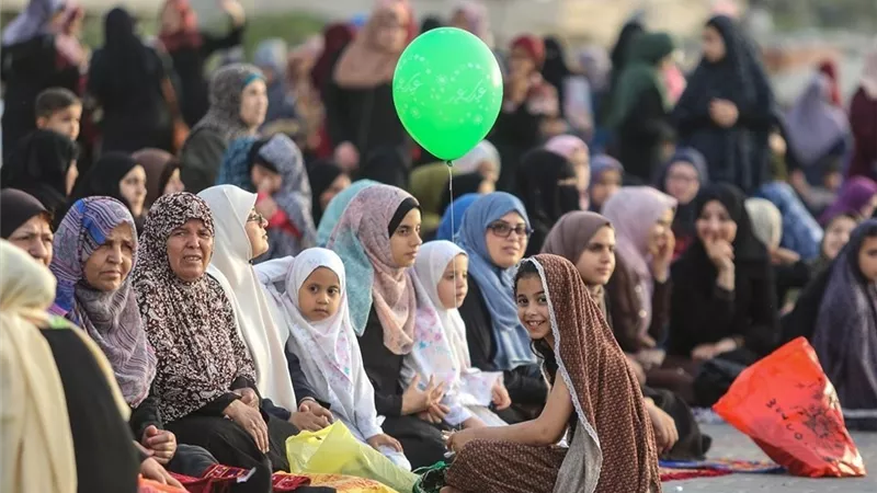 تفسير رؤية صلاة العيد في المنام «بشارة بالأخبار السارة»