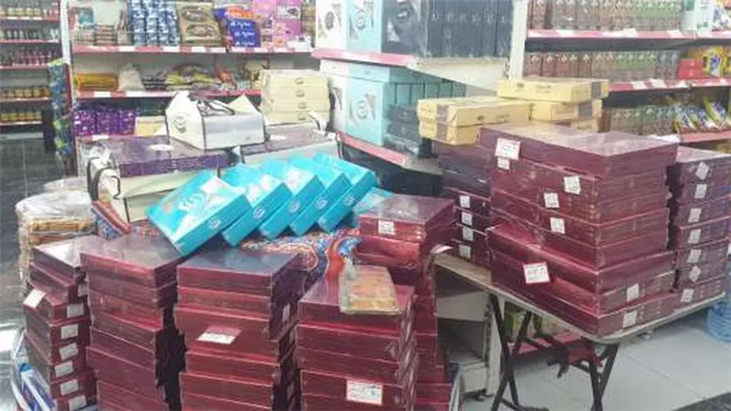 فتح منافذ المجمعات الاستهلاكية اليوم لبيع كعك العيد والبسكويت بأسعار مخفضة