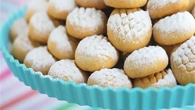 5 أعشاب تجنبك أضرار الافراط في تناول كعك العيد