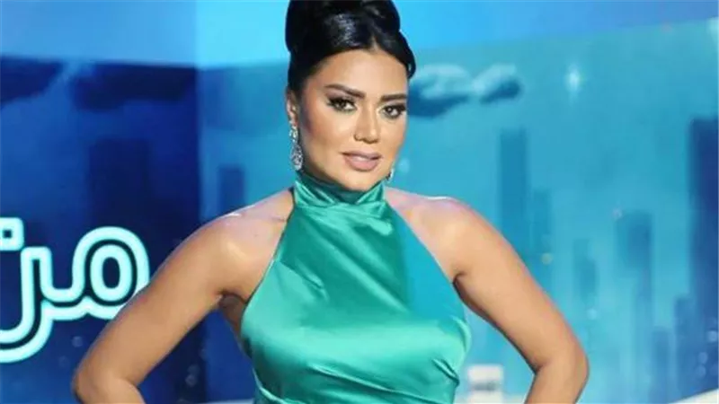 رانيا يوسف توجه نصائح للمقبلين على الزواج وتكشف سر مرضها الخطير