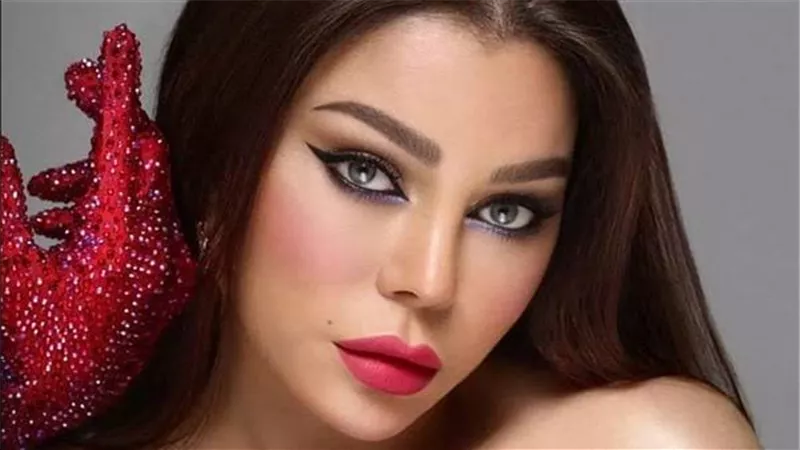 هيفاء وهبي تهاجم ماركة عالمية لهذا السبب