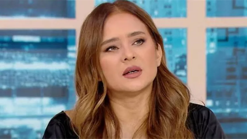نيللي كريم ترد على تصريحات باسم سمرة وانتصار بطريقة صادمة (فيديو)