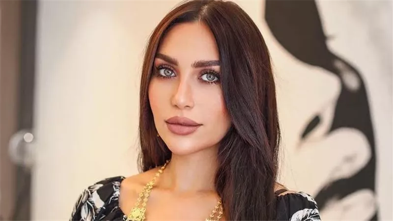 كيف ردت الدكتورة خلود على متابعة أساءت لها؟  