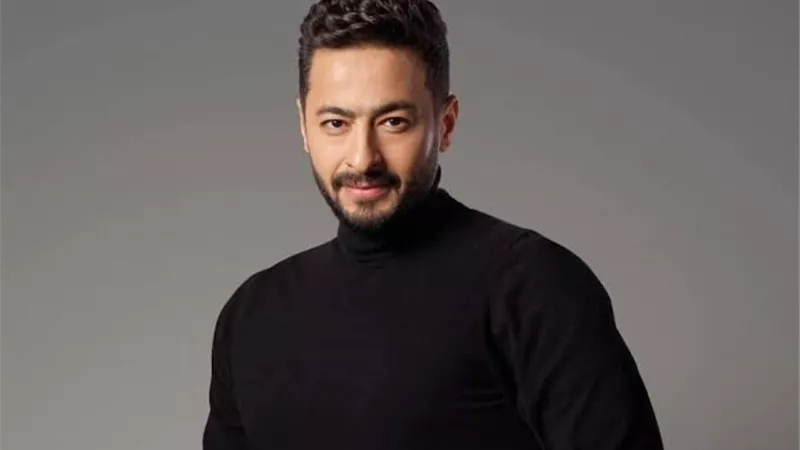 رد غريب من حمادة هلال عن خلافه مع كمال أبو رية  