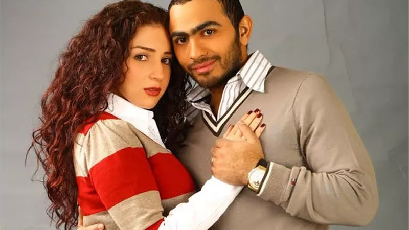 تامر حسني ينشر مشهد محذوف من عمر وسلمى يثير الضحك (فيديو)