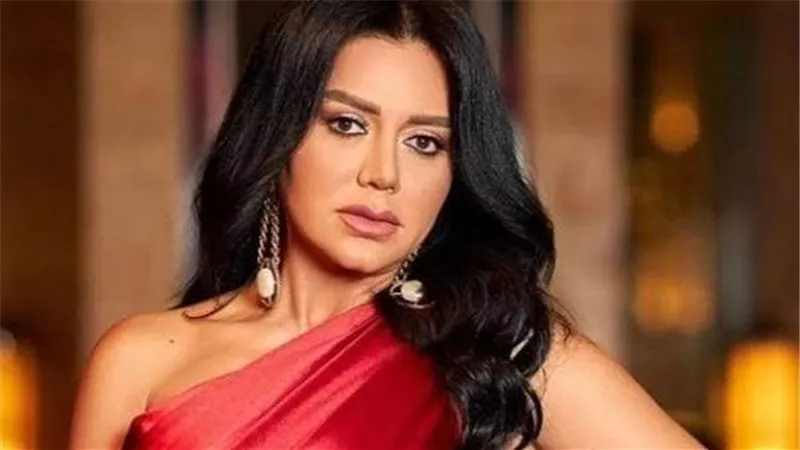 رانيا يوسف تفاجيء الجمهور بخطوة جديدة في مشوارها الفني  