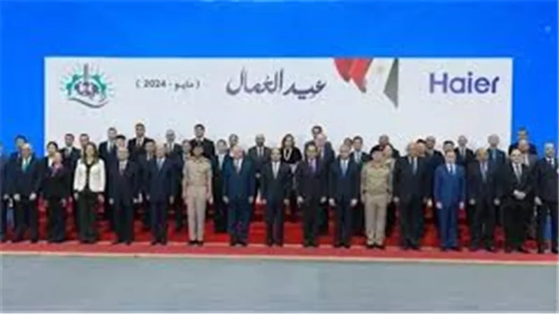 تكريم عدد من الرموز العمالية النسائية  في احتفالية عمال مصر(صور)