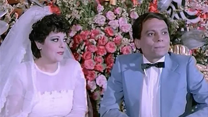 إسعاد يونس تحتفل بعيد ميلاد عادل إمام في السينما المصرية والخليجية   