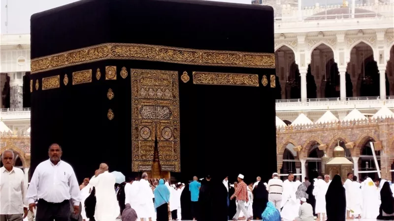 ما حكم الطواف حول الكعبة المشرَّفة مِن الدَّور الثاني أو الثالث للمسجد الحرام؟